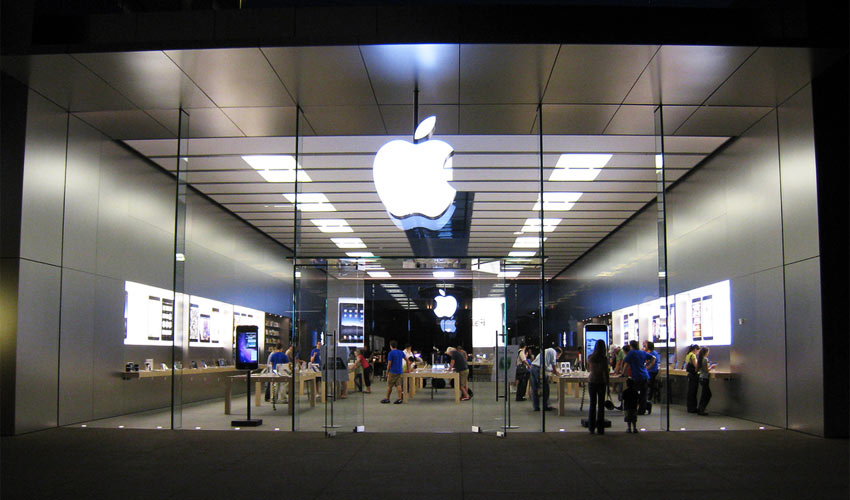 Apple Store in Scottsdale, AZ, USA