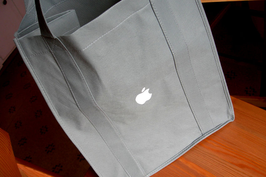 Apple swag bags