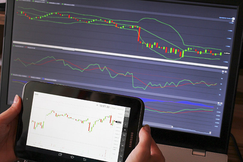 Trading forex online from a mobile device