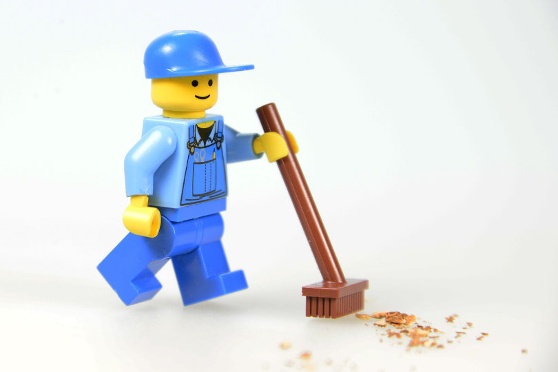 Office cleaning Lego