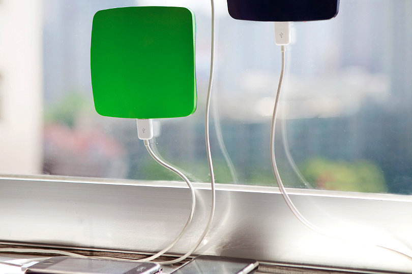 Window Solar Charger by XD-Design