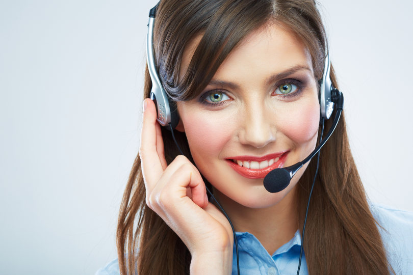 Customer service using live chat software